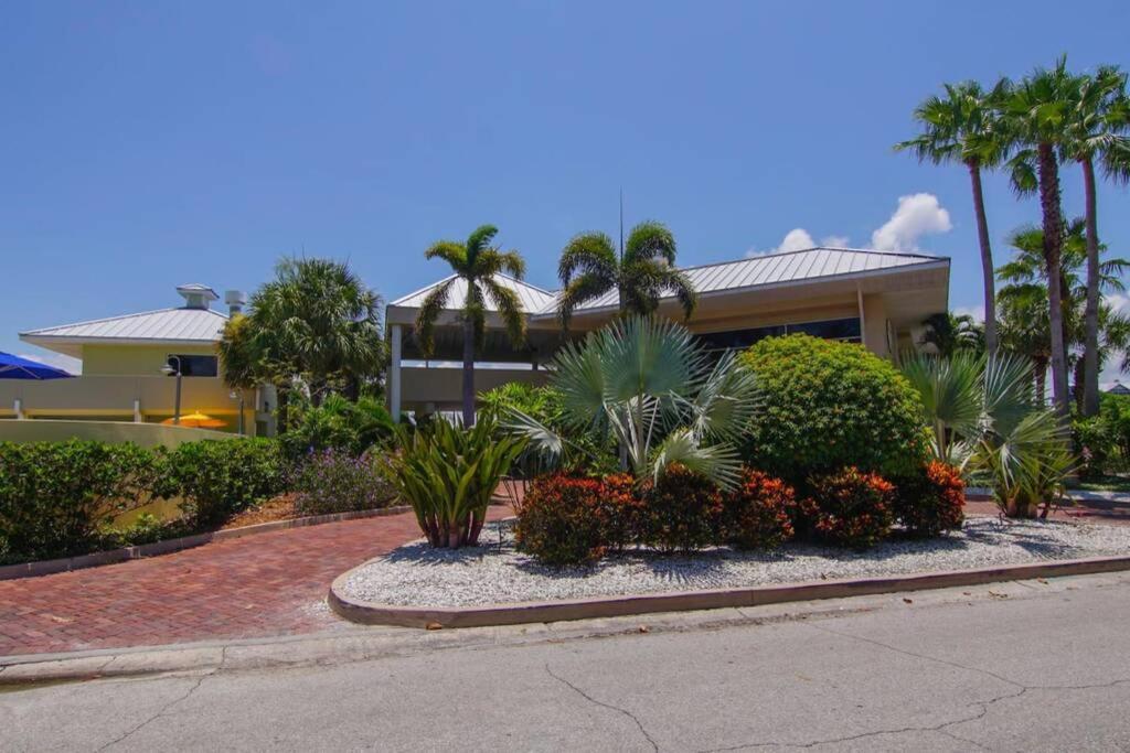 Riverview, Studio 507, Beach Steps Away!+Pool+Wifi Раскин Экстерьер фото