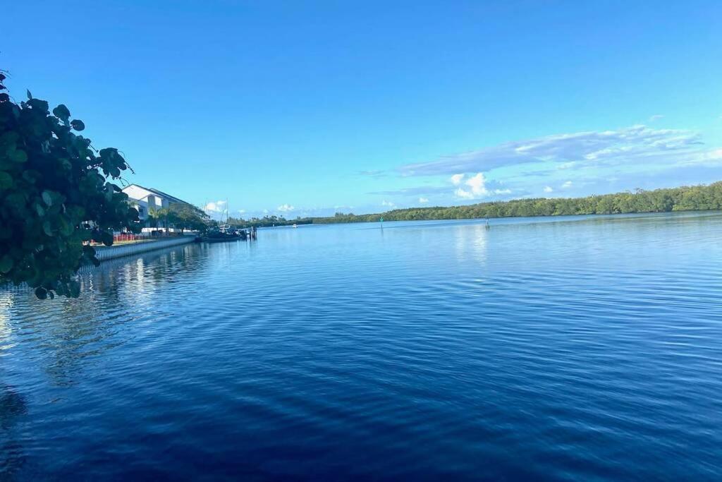 Riverview, Studio 507, Beach Steps Away!+Pool+Wifi Раскин Экстерьер фото